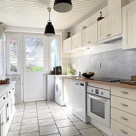 Fleur De Sel 圣特罗让莱班